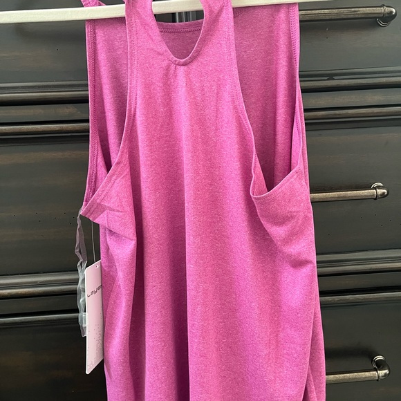 NWTO tank top - Picture 4 of 4